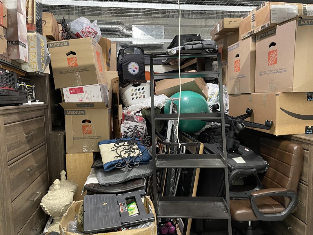 Storage Unit Auction in Seffner, FL at Safeguard Self Storage Seffner